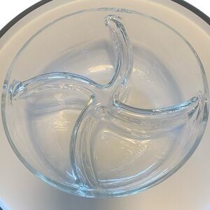 Vintage clear glass bowl 4 sections